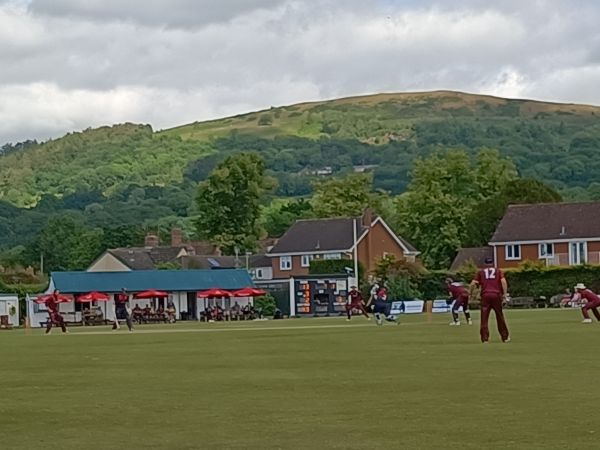 Herefordshire Fall Agonisingly Short of Victory