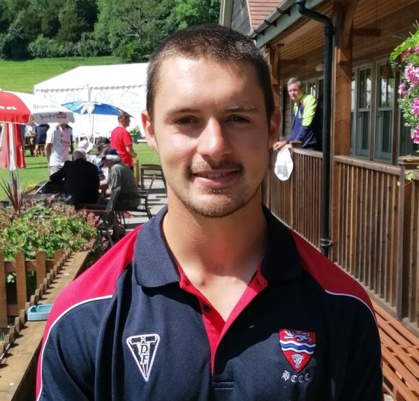 HEREFORDSHIRE entertain Suffolk in their final NCCA 50-over competition group match at Colwall on Sunday.