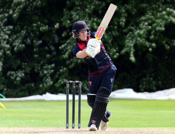 Herefordshire’s Women Beat Shropshire In Fine Style Whilst The Men's Team Face An Uphill Battle